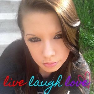 Meet your Posher, Crystal